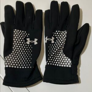 Under Armour Black Gloves with White Hex Pattern